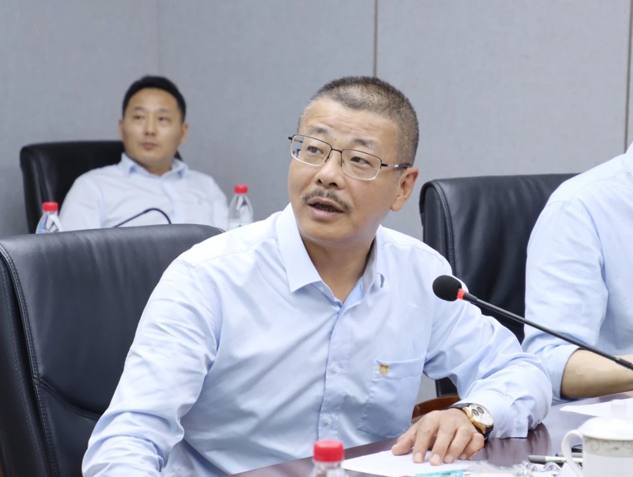 奇发28学习贯彻海南省委八届四次全会精神 推动高质量发展2_副本_副本.jpg
