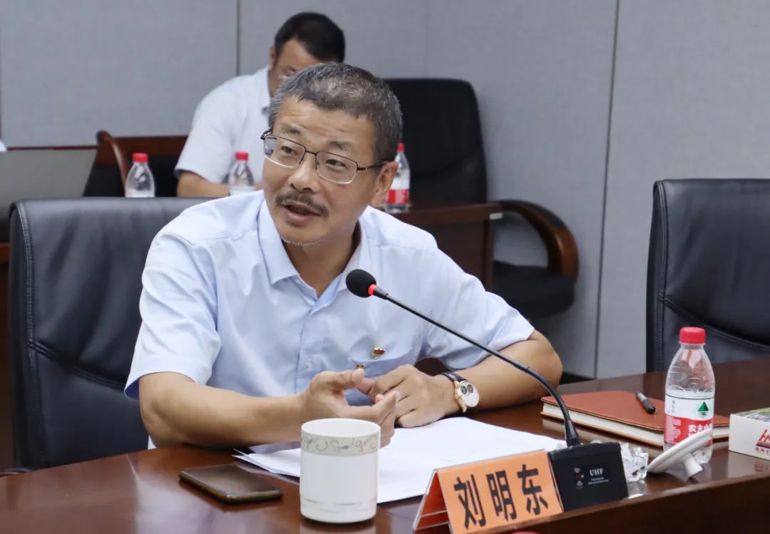 奇发28党委召开主题教育反面典型案例剖析会